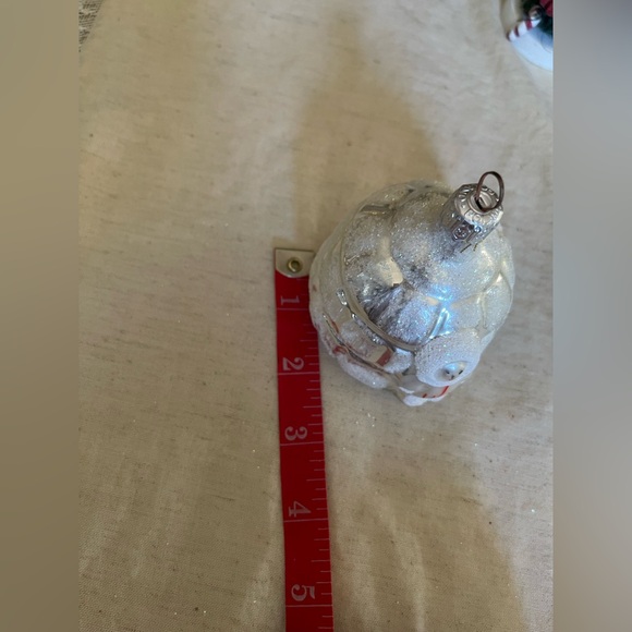 Blown glass Christmas ornament Igloo and Eskimo - Picture 7 of 8